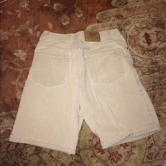 Shorts - Picture 3 of 3